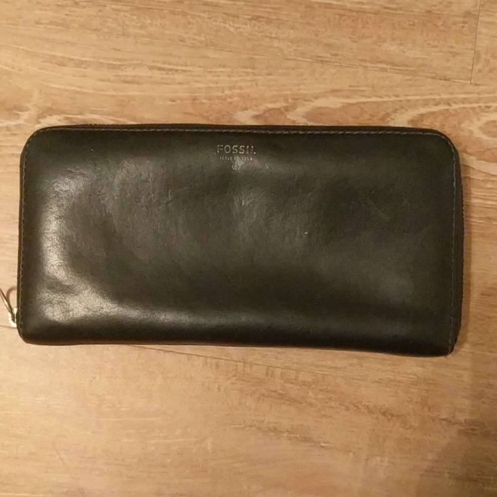 Fossil wallet